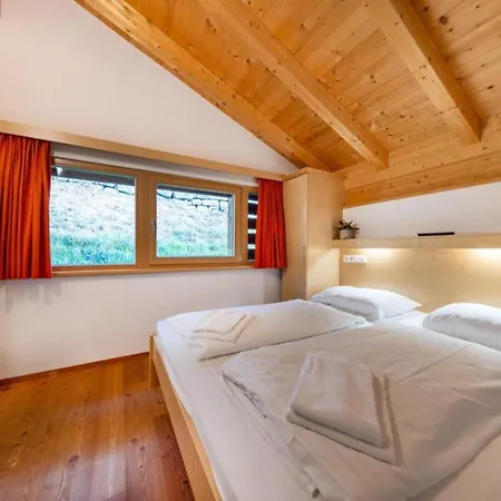 Vakantiehuis Schoeneben Hochfeld Huette *