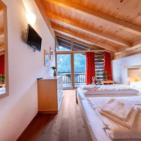 Schoeneben Hochfeld Huette